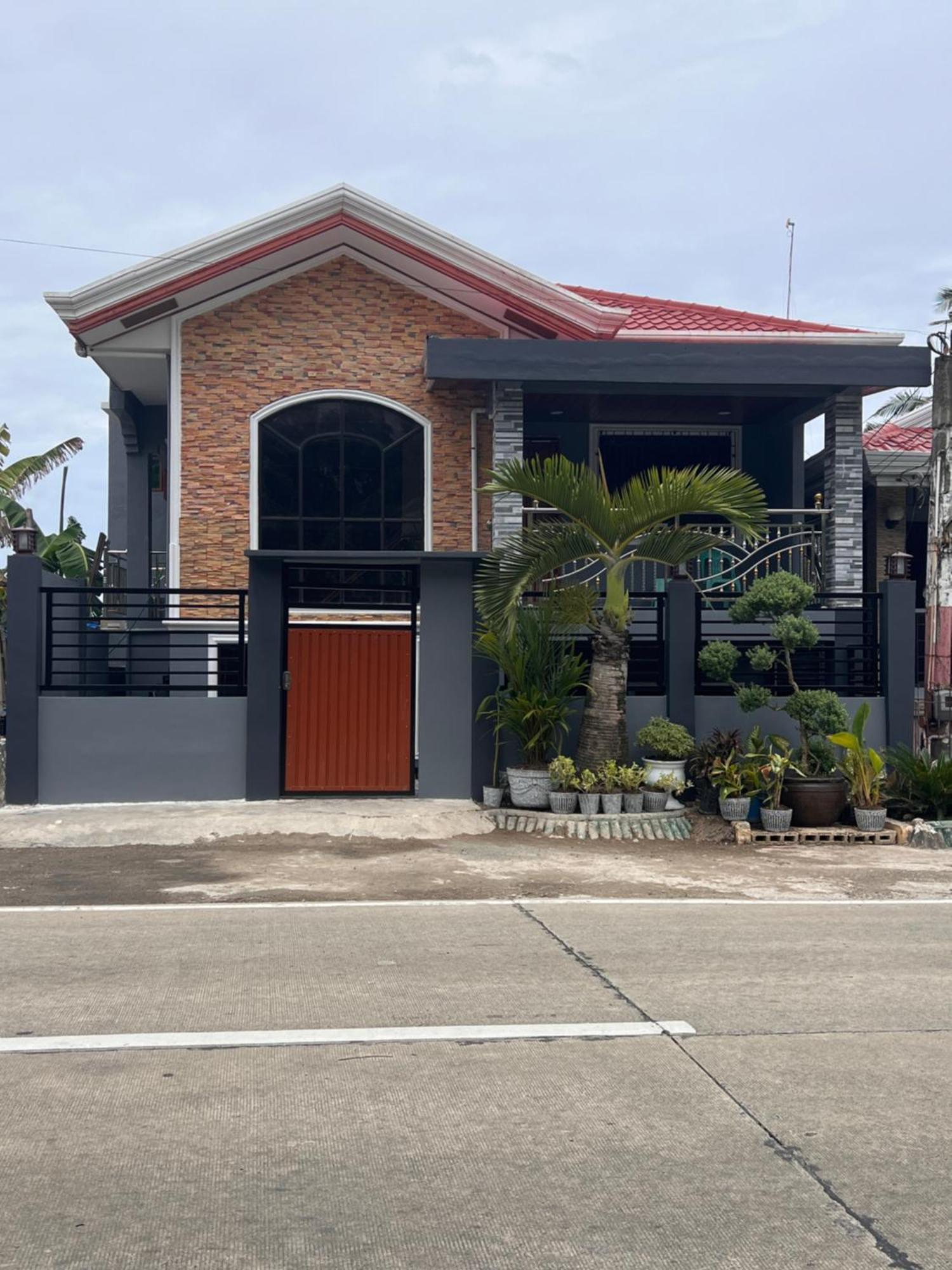 Lovely Bedroom In Lila, Bohol With Wifi, Ac And Ref Екстер'єр фото